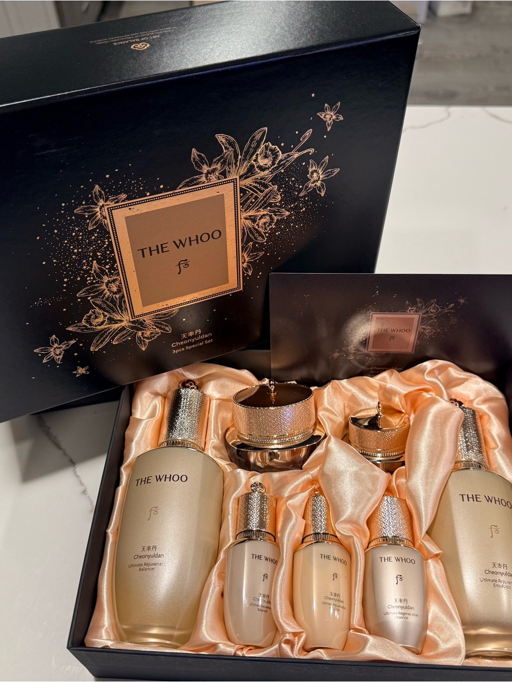 The History of Whoo Cheonyuldan 7pcs Set Radiant Regenerating Anti-Aging Firming